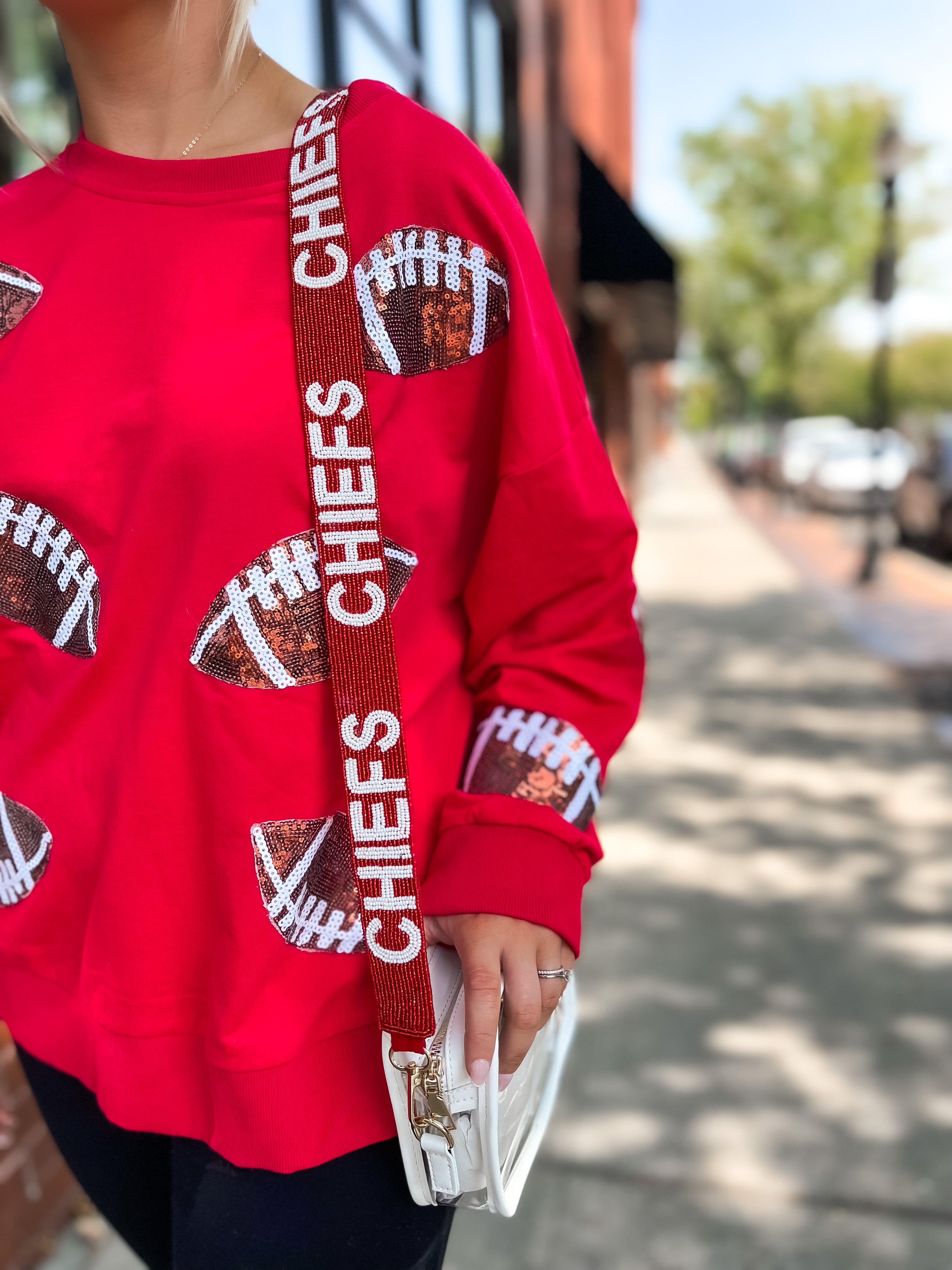 Beaded Strap Bliss: Why Your Accessories Deserve a Little Sparkle