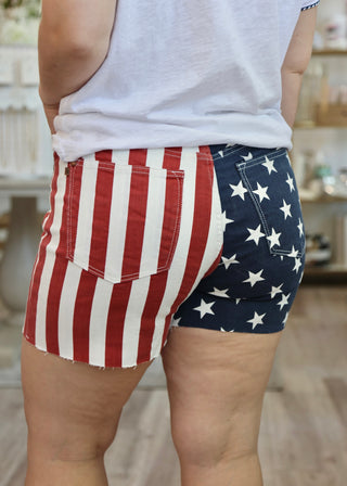 Judy Blue HW Americana Fray Hem Shorts
