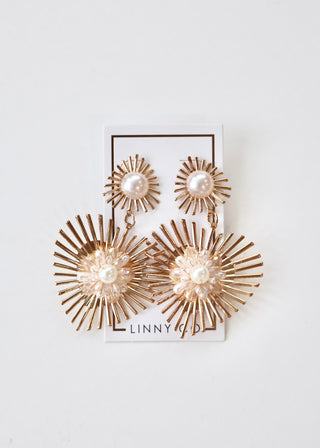 Fiona Earrings - Pearl