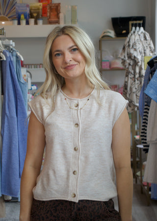 Round Edge Knit Vest - Oatmeal